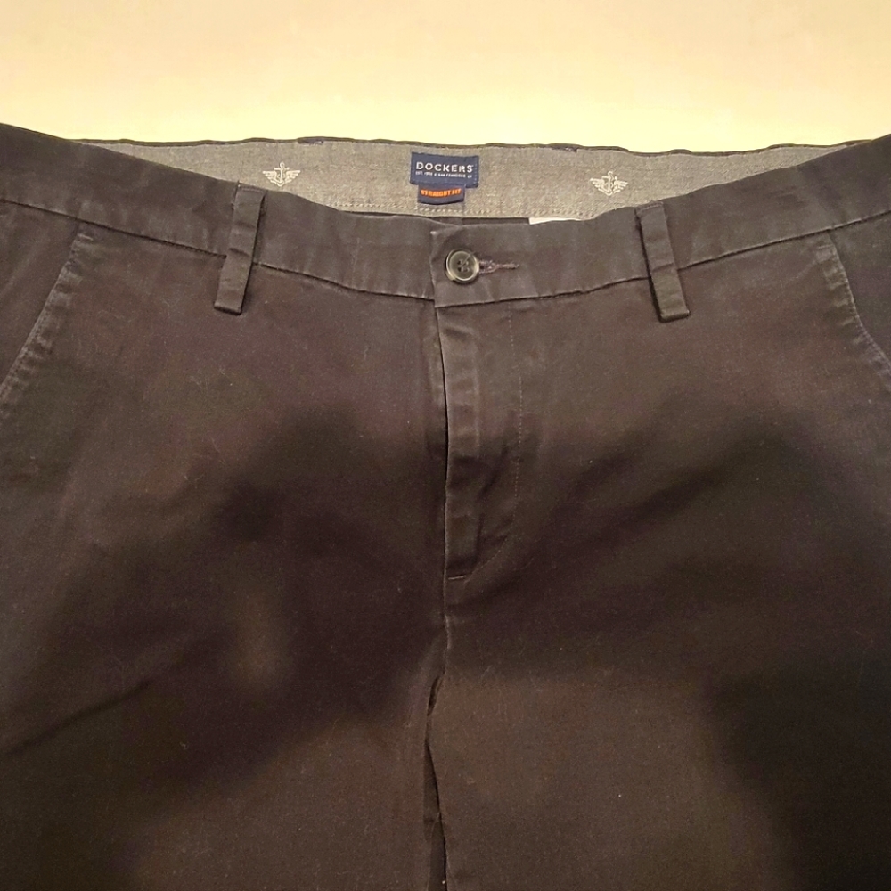 Dockers black mens 38x32 straight fit khaki work dress pants Levis